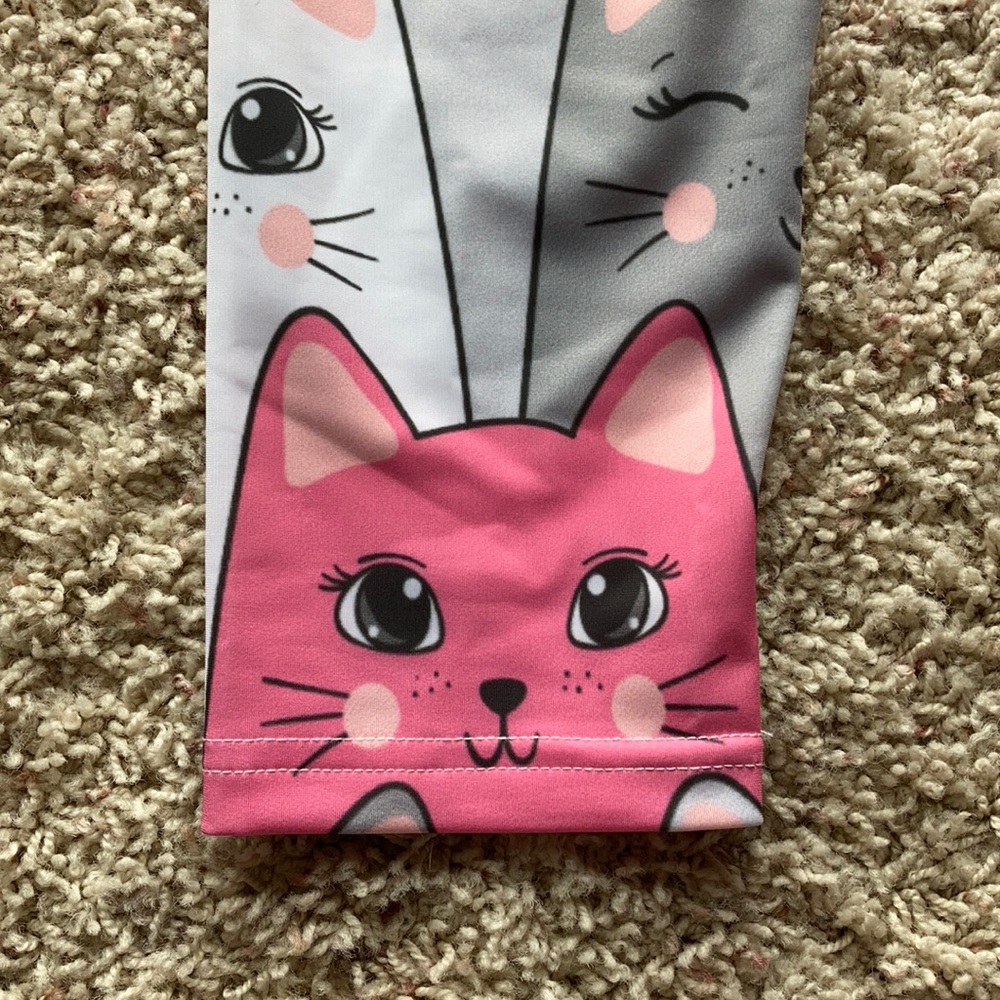 3/$10 Cat leggings 🐱 - Picture 4 of 4